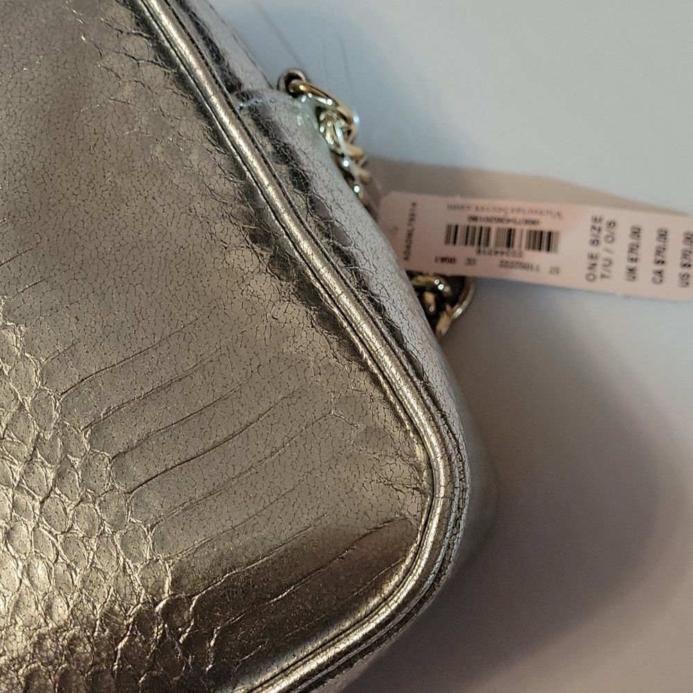 BRAND NEW VICTORIA SECRET SILVER WITH SHOULDER STRAP BAG - Picture 6 of 16